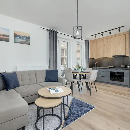 Modern Lux With Balcony By Renters Prestige Appartement
