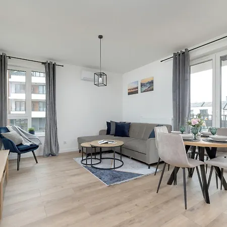 Appartement Modern Lux With Balcony By Renters Prestige