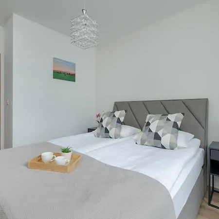Appartement Modern Lux With Balcony By Renters Prestige